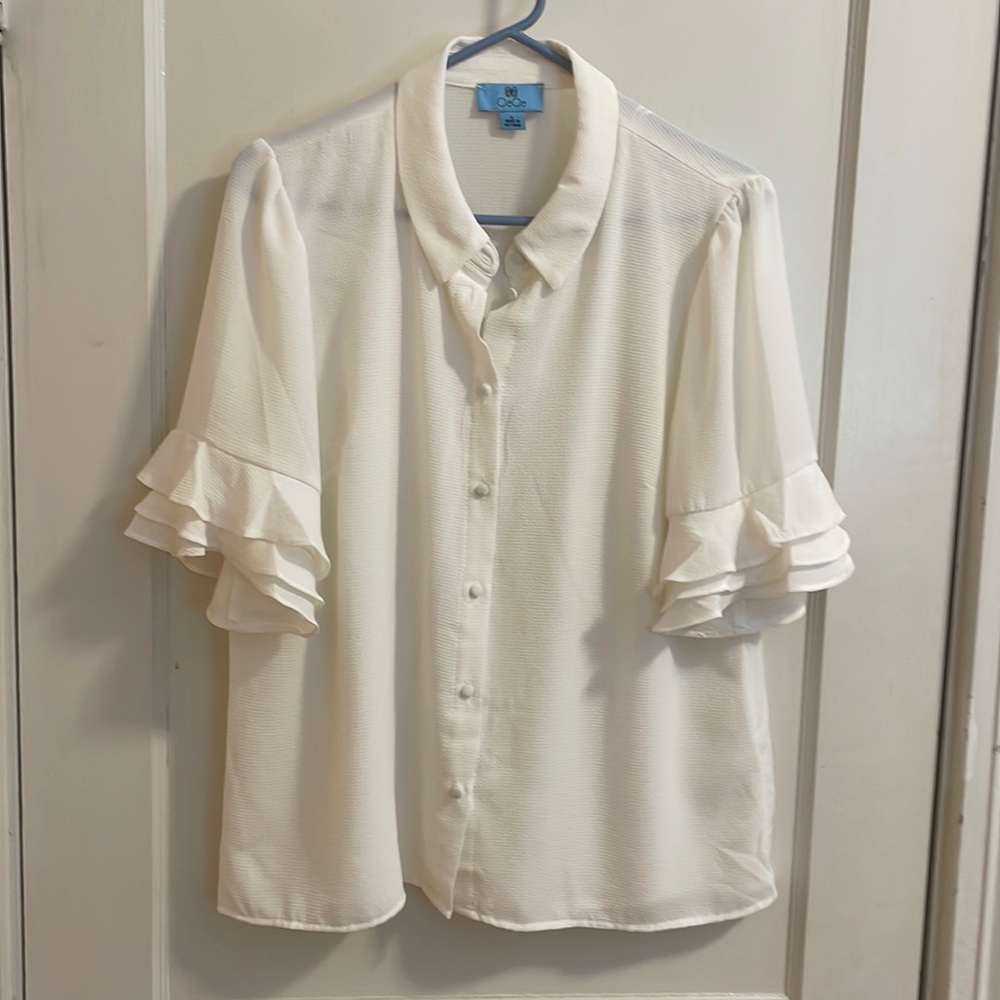 NWOT off white blouse